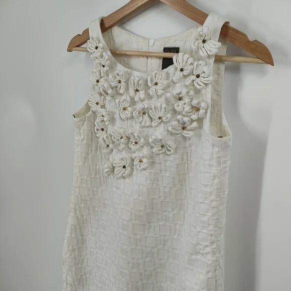 Taylor | 3D floral dress - Picture 3 of 6